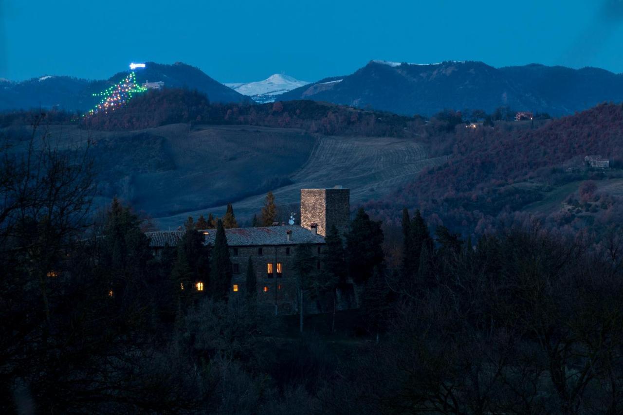Castello Di Petroia Dimora D'epoca Hotel