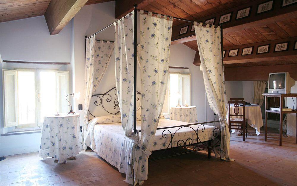 Castello Di Petroia Dimora D'epoca Hotel Gubbio