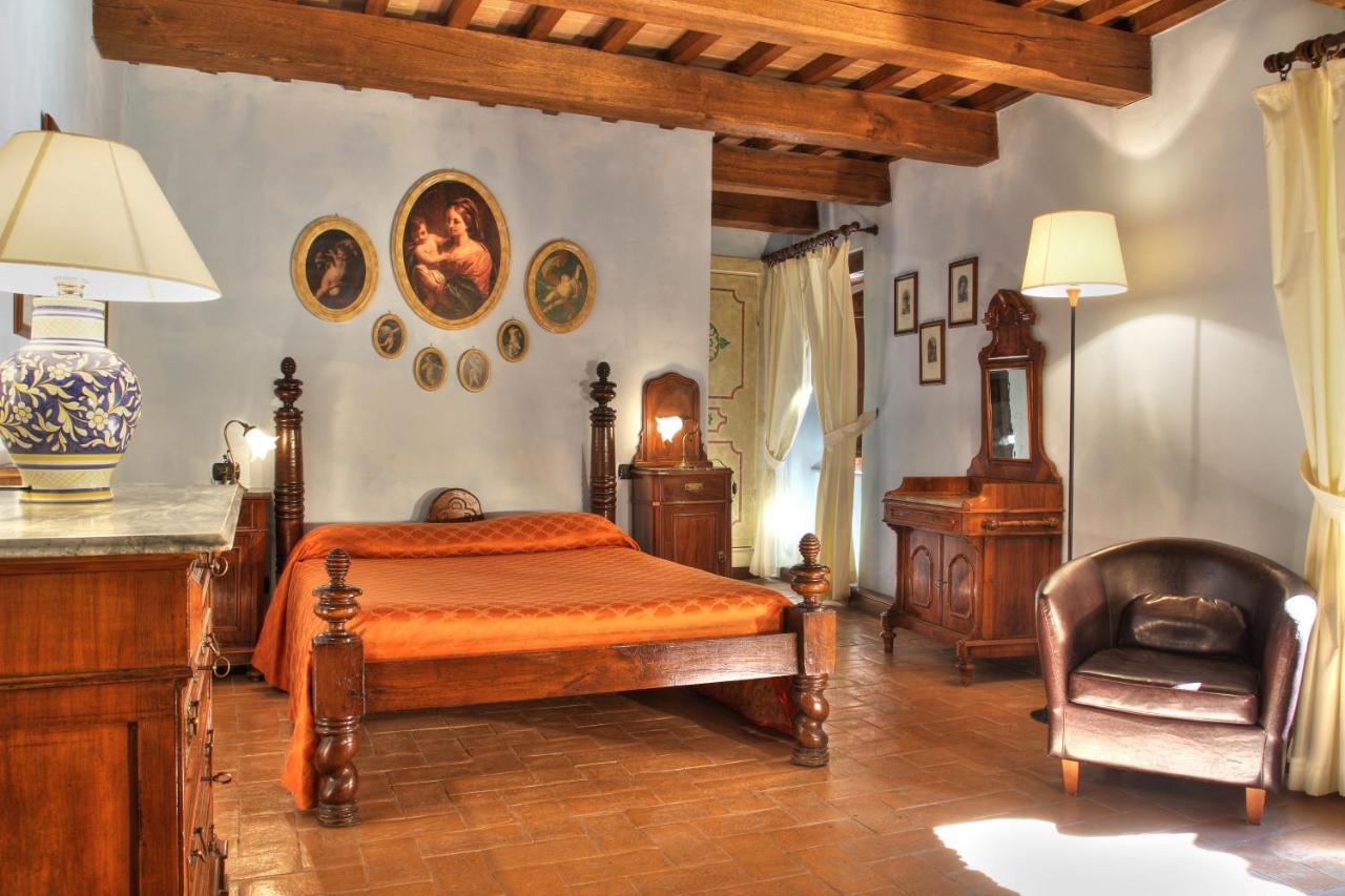 Castello Di Petroia 4*